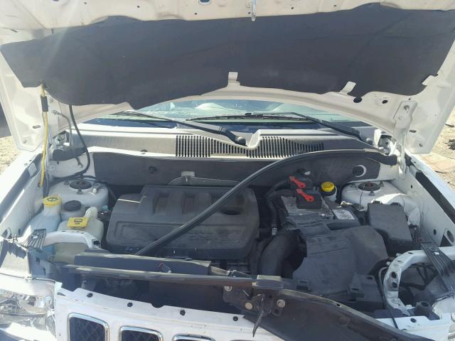 1J4NT1FB1BD236318 - 2011 JEEP COMPASS SP WHITE photo 7