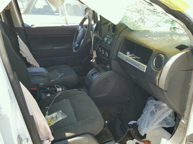 1C4NJDBB3GD723482 - 2016 JEEP COMPASS SP WHITE photo 5