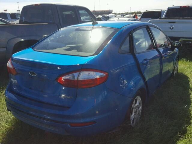 3FADP4BJ4EM153887 - 2014 FORD FIESTA BLUE photo 4