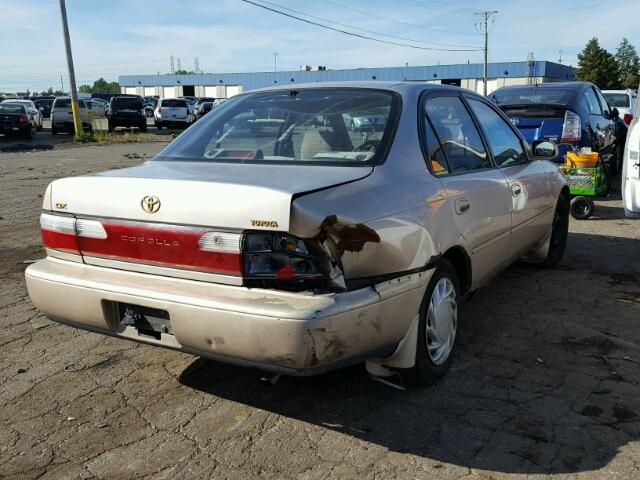 1NXBB02E9VZ598662 - 1997 TOYOTA COROLLA DX GOLD photo 4