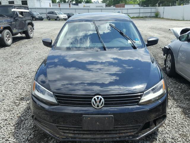 3VW1K7AJ0BM392666 - 2011 VOLKSWAGEN JETTA BASE 黑色 照片 9