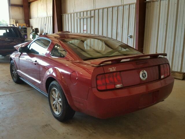 1ZVFT80N665140221 - 2006 FORD MUSTANG MAROON photo 3