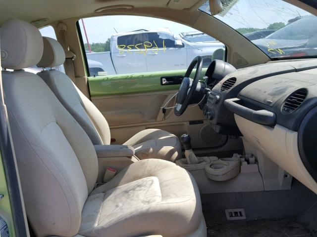 3VWCR31C95M409354 - 2005 VOLKSWAGEN NEW BEETLE 绿色 照片 5