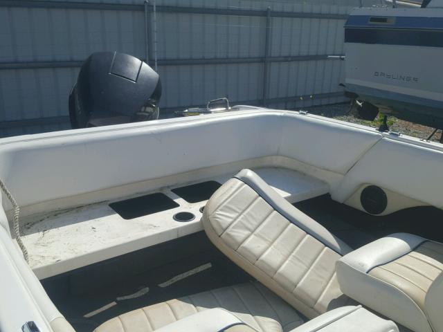 SB2C0593B595 - 1995 SUNB BOAT WHITE photo 6