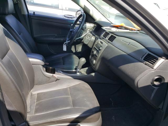 2G1WD58C089128520 - 2008 CHEVROLET IMPALA SUP SILVER photo 5