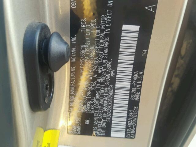 5TDZK22CX9S250859 - 2009 TOYOTA SIENNA GOLD photo 10