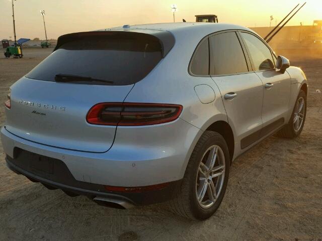 WP1AA2A51HLB06974 - 2017 PORSCHE MACAN SILVER photo 4