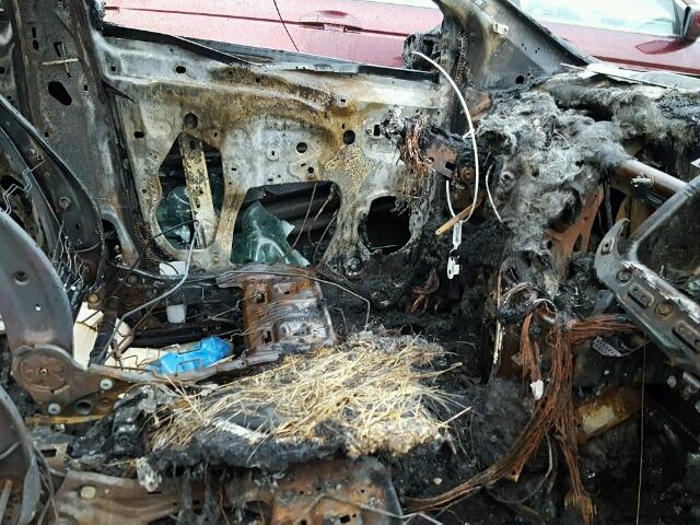 1FADP3F20HL257747 - 2017 FORD FOCUS SE BURN photo 5