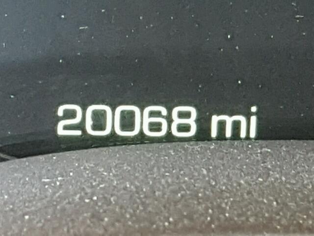 1GYS3HKJ4HR142454 - 2017 CADILLAC ESCALADE E RED photo 8