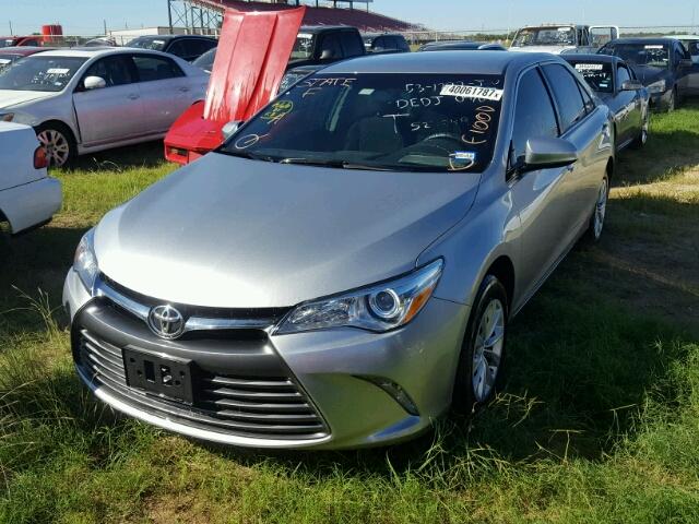 4T4BF1FK0GR527949 - 2016 TOYOTA CAMRY LE SILVER photo 2