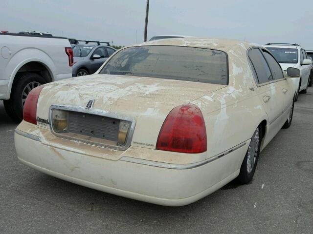 1LNHM82V46Y610598 - 2006 LINCOLN TOWN CAR S WHITE photo 4