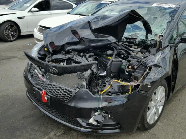 KNAFX4A66F5354548 - 2015 KIA FORTE LX BLACK photo 9