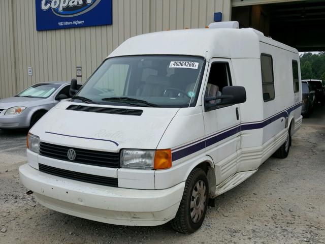 1WVAE0704SH001558 - 1995 WINNEBAGO RIALTA MOT WHITE photo 2