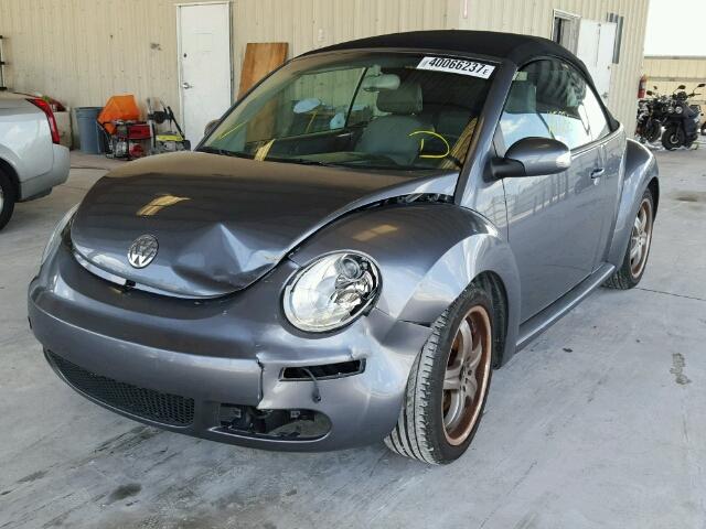 3VWRF31Y16M311631 - 2006 VOLKSWAGEN NEW BEETLE GRAY photo 2