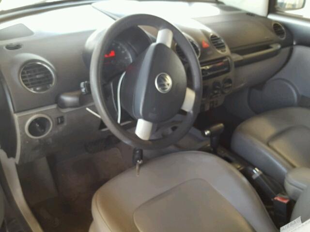 3VWRF31Y16M311631 - 2006 VOLKSWAGEN NEW BEETLE 灰色 照片 9
