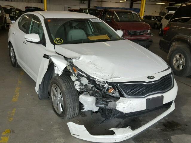 KNAGM4A74F5659195 - 2015 KIA OPTIMA LX WHITE photo 1