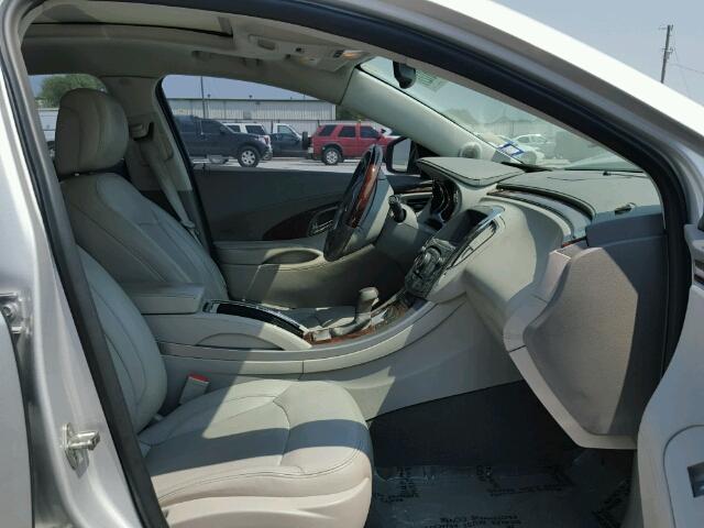 1G4GC5EG4AF277530 - 2010 BUICK LACROSSE SILVER photo 5