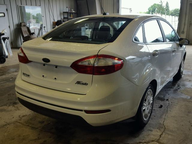 3FADP4AJ3FM158016 - 2015 FORD FIESTA S WHITE photo 4