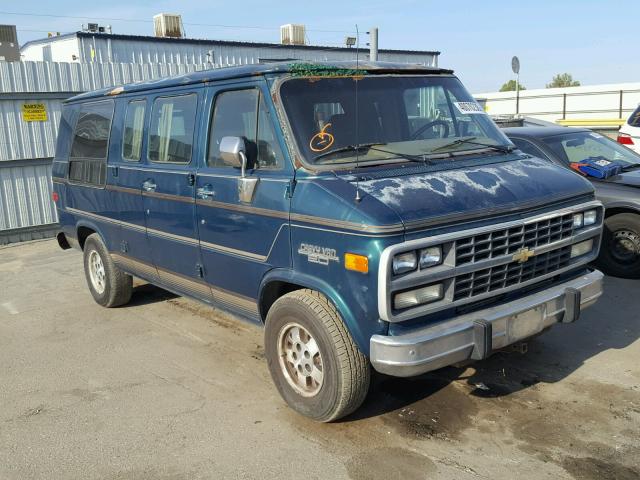 1GBEG25K2RF176215 - 1994 CHEVROLET G20 GREEN photo 1