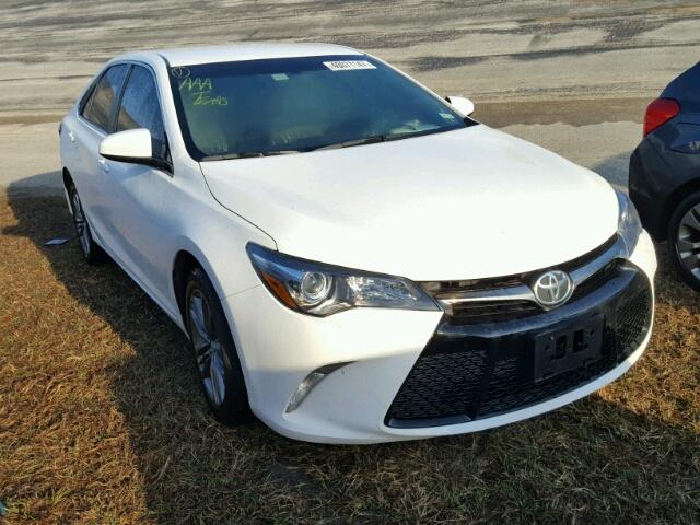 4T1BF1FK8GU547814 - 2016 TOYOTA CAMRY WHITE photo 1