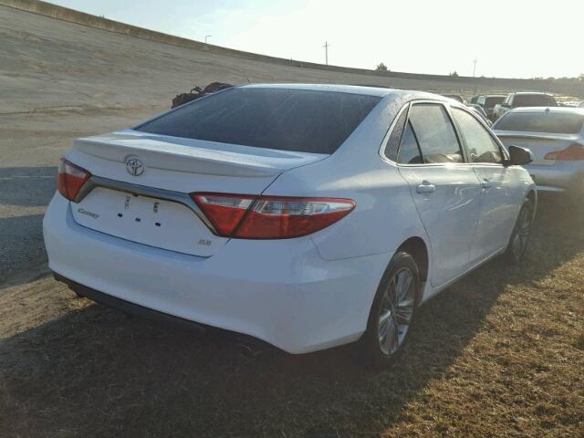 4T1BF1FK8GU547814 - 2016 TOYOTA CAMRY WHITE photo 4