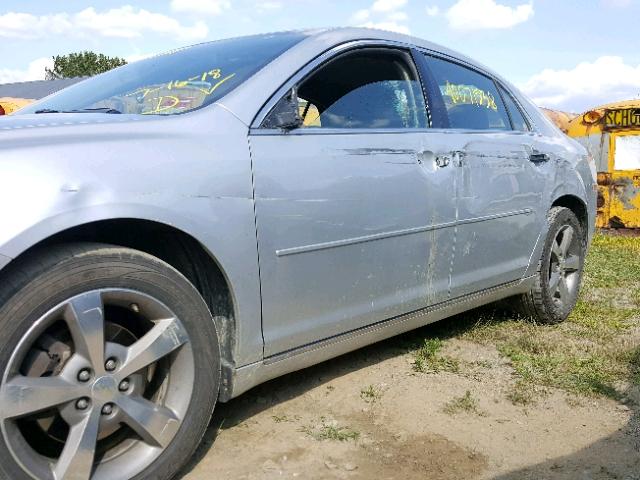 1G1ZC5E09CF260797 - 2012 CHEVROLET MALIBU 1LT 银色 照片 9
