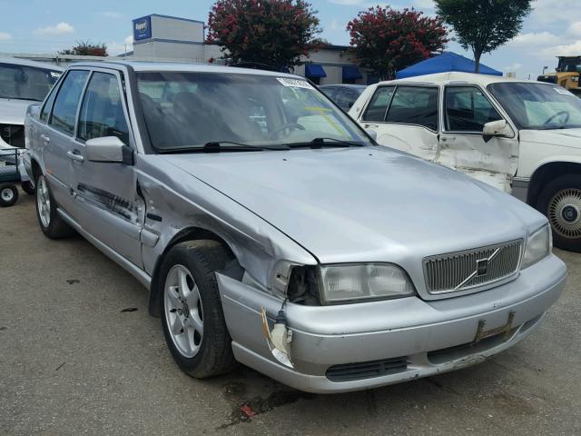 YV1LS5647W2421834 - 1998 VOLVO S70 GLT SILVER photo 1