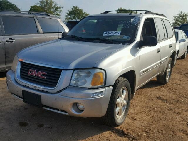 1GKDS13SX52183440 - 2005 GMC ENVOY SILVER photo 2