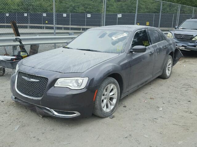 2C3CCAAG8FH893579 - 2015 CHRYSLER 300 LIMITE GRAY photo 2