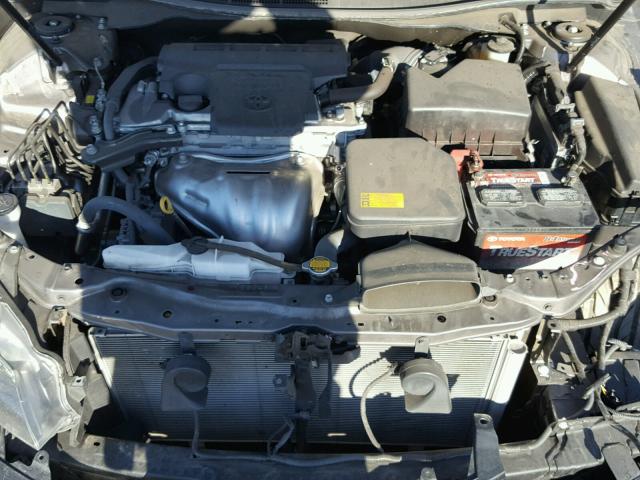 4T1BF1FK5FU886626 - 2015 TOYOTA CAMRY LE 灰色 照片 7