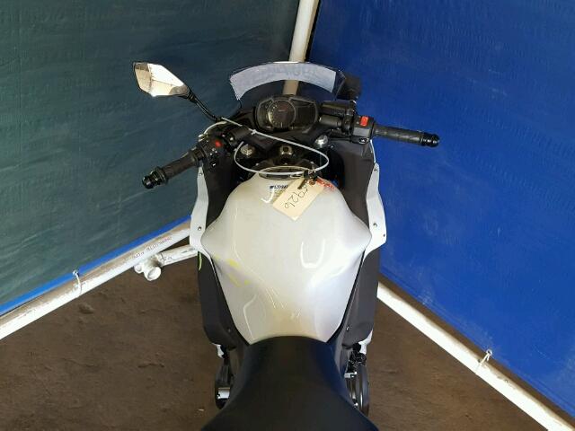 JKAEXEJ12HDA00086 - 2017 KAWASAKI EX650 J 白色 照片 5