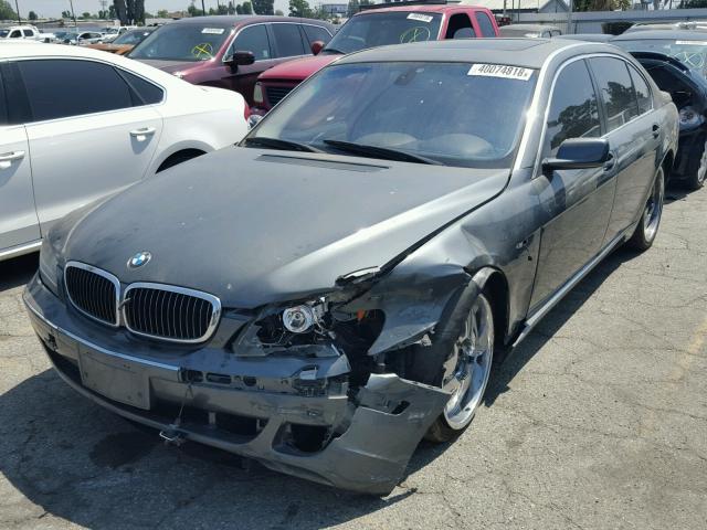 WBAHN83517DT65555 - 2007 BMW 750 GRAY photo 2