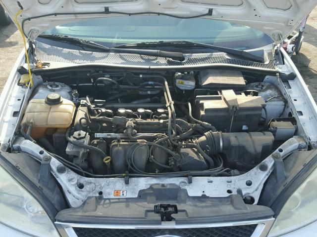 1FAHP36N67W182738 - 2007 FORD FOCUS ZXW WHITE photo 7