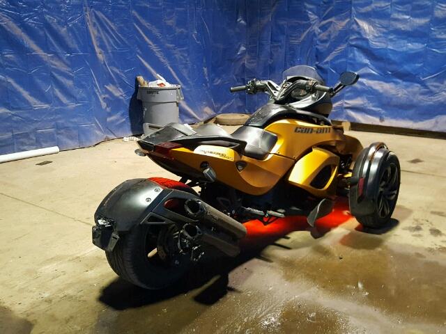 2BXNABC16DV000557 - 2013 CAN-AM SPYDER ROA ORANGE photo 4