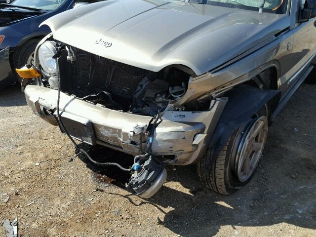 1J4GL58K45W622608 - 2005 JEEP LIBERTY GOLD photo 9