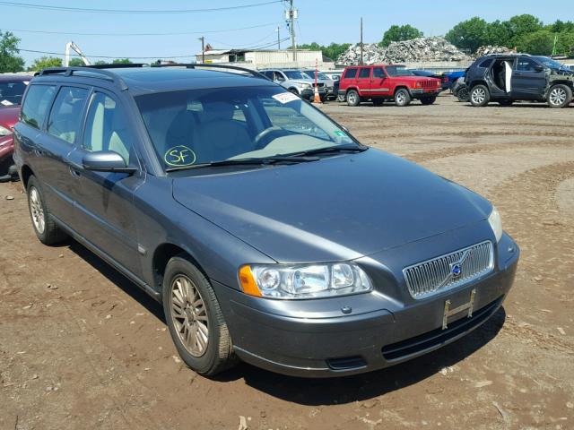 YV1SW612952494665 - 2005 VOLVO V70 GRAY photo 1