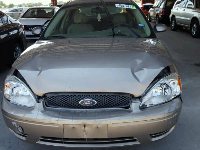 1FAFP56215A232531 - 2005 FORD TAURUS TAN photo 9