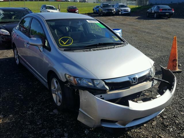 2HGFA1F64BH546017 - 2011 HONDA CIVIC LX-S Gümüş foto 1