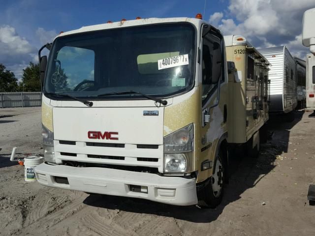 J8DERW169A7900002 - 2010 GMC 5500 W5504 WHITE photo 2