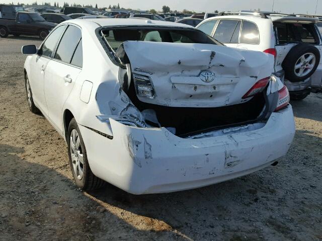 4T1BF3EK3BU586767 - 2011 TOYOTA CAMRY WHITE photo 3