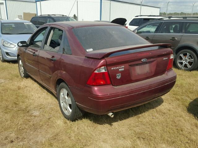 1FAHP34N36W154445 - 2006 FORD FOCUS ZX4 MAROON photo 3