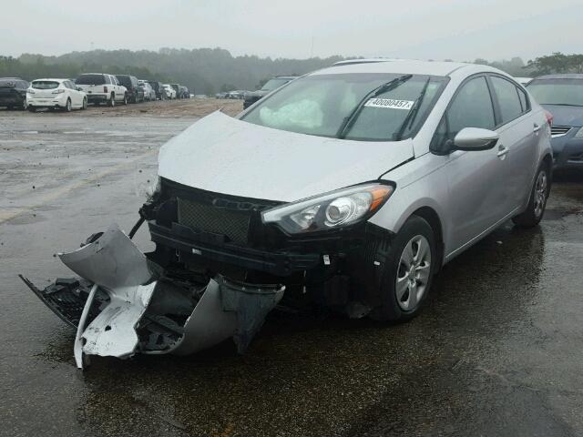 KNAFX4A67F5369642 - 2015 KIA FORTE LX SILVER photo 2