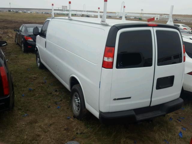 1GCZGHFG5H1149015 - 2017 CHEVROLET EXPRESS G3 WHITE photo 3