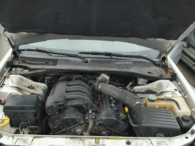 2D4FV47T28H251700 - 2008 DODGE MAGNUM SILVER photo 7