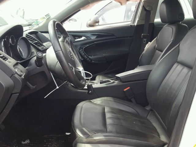 2G4GR5ER8D9119978 - 2013 BUICK REGAL WHITE photo 5