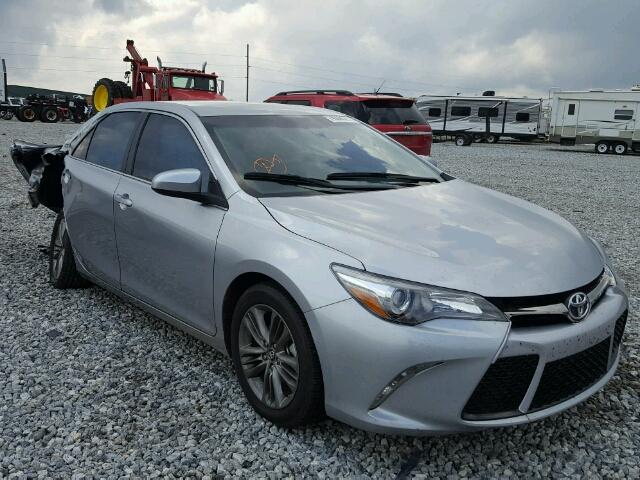 4T1BF1FK2GU599925 - 2016 TOYOTA CAMRY LE 银色 照片 1