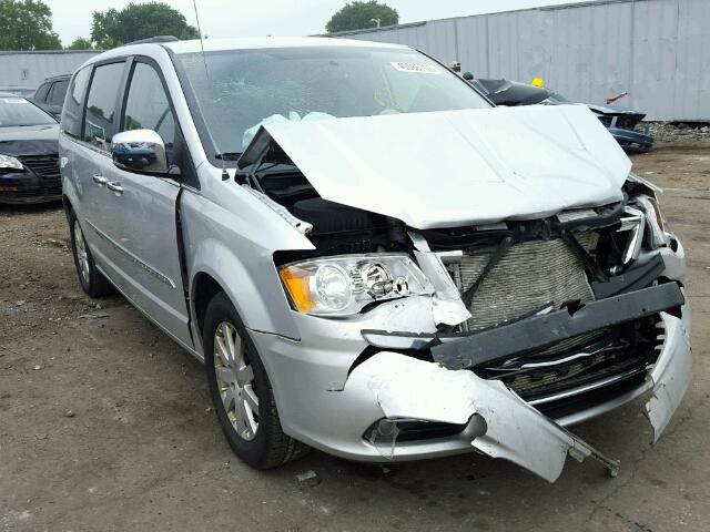 2A4RR8DG8BR783929 - 2011 CHRYSLER TOWN & COU SILVER photo 1