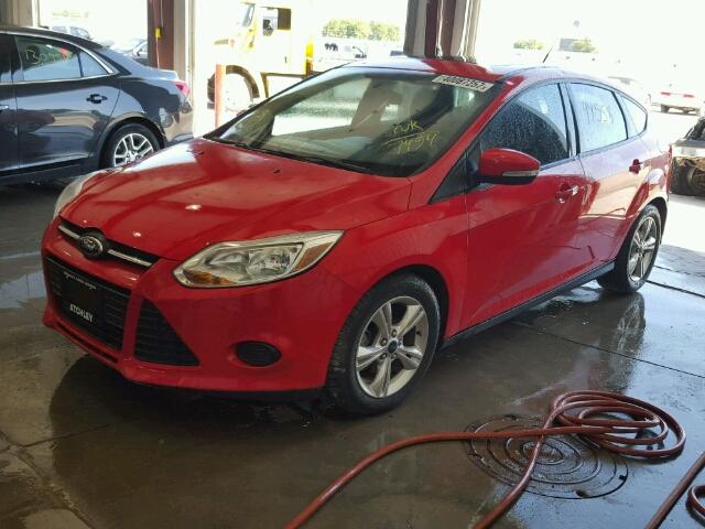 1FADP3K29EL157454 - 2014 FORD FOCUS SE RED photo 2