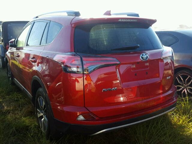 JTMWFREV9HJ132682 - 2017 TOYOTA RAV4 RED photo 3