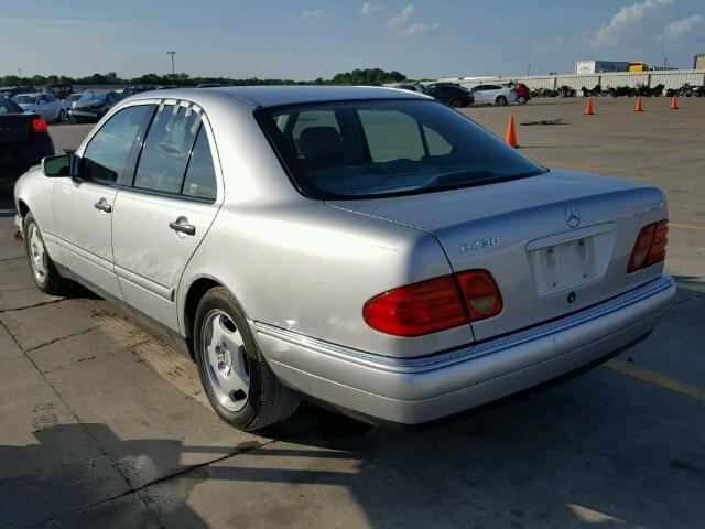 WDBJF70H6XA828512 - 1999 MERCEDES-BENZ E 430 SILVER photo 3